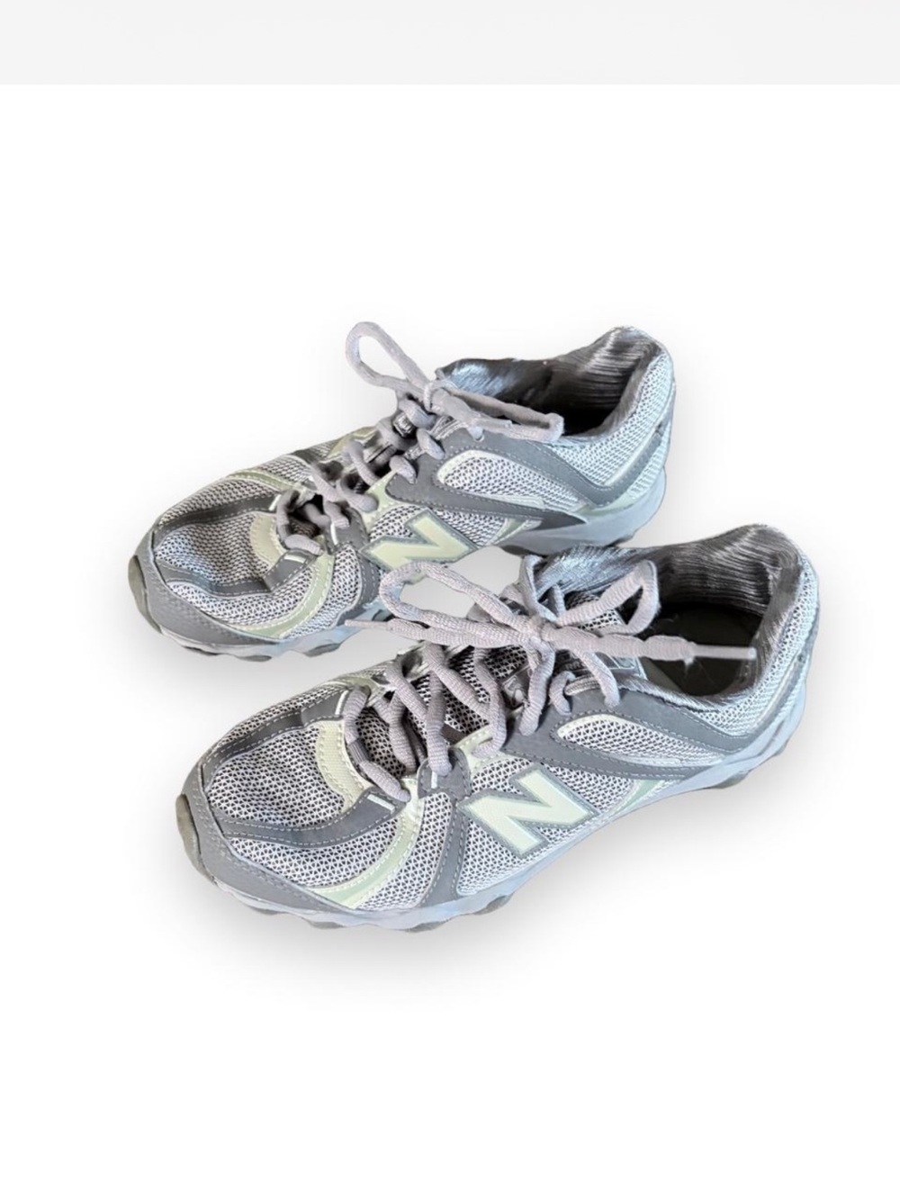 New Balance Women’s Light Gray and Silver Athletic Sneakers